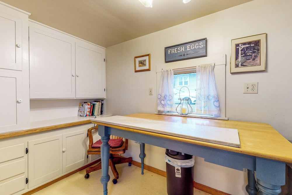 Forbestown Retreat: Easy Access to Clear Lake