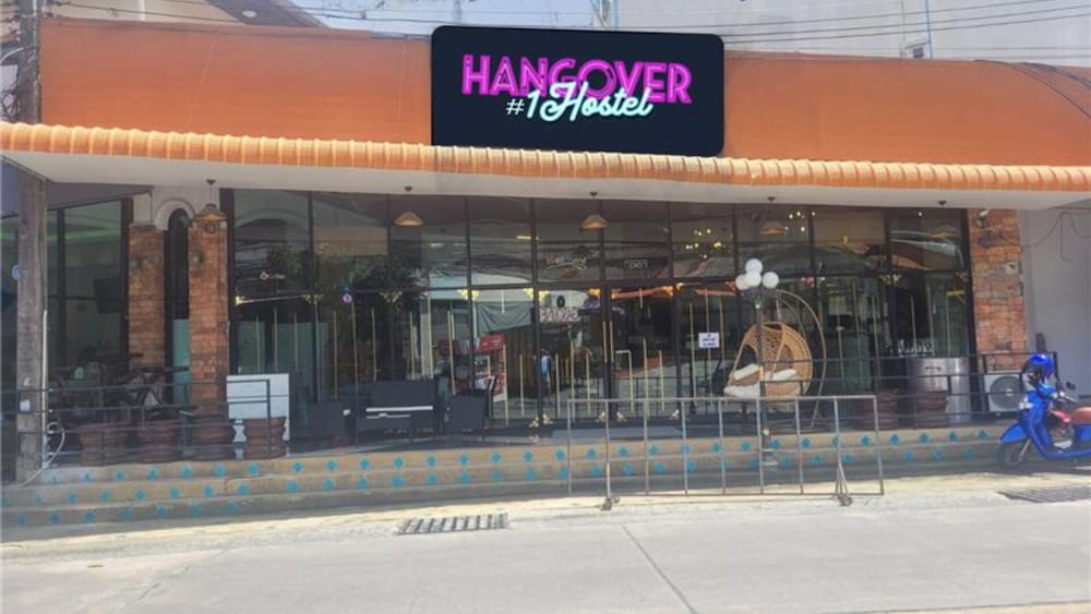 Hangover Hostel Patong