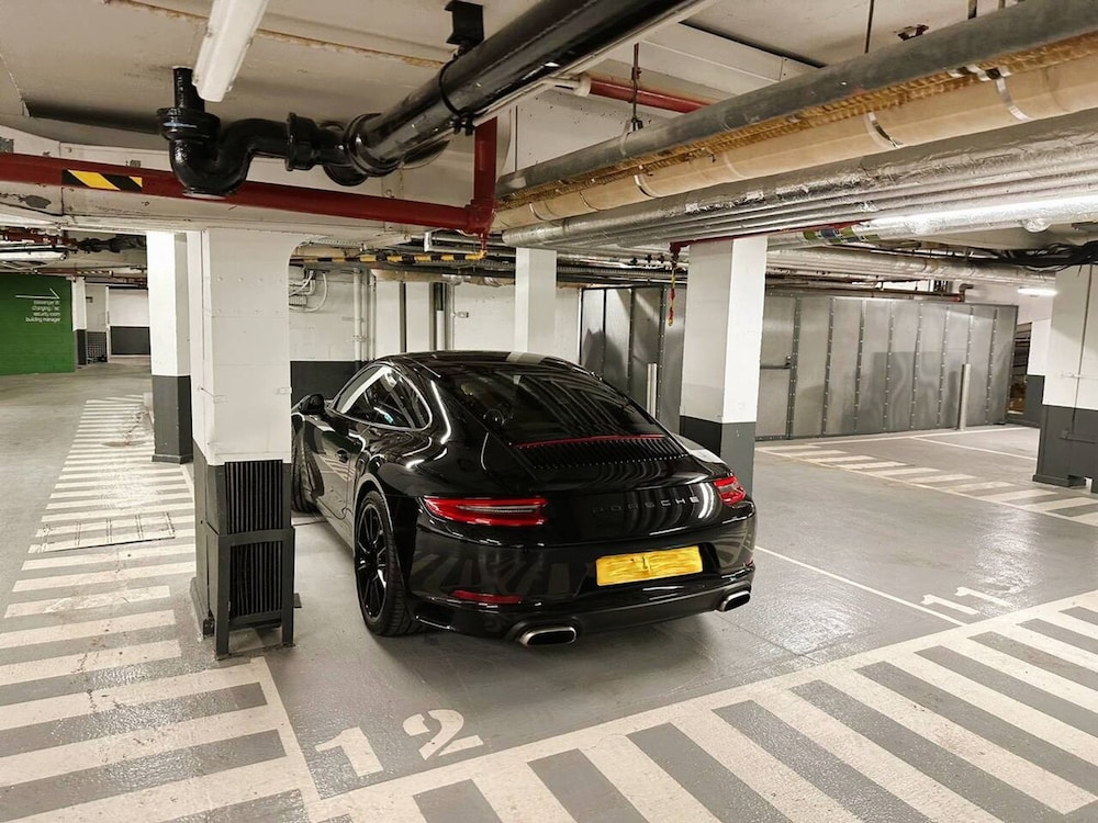 Mayfair Home Private Parking Central AC