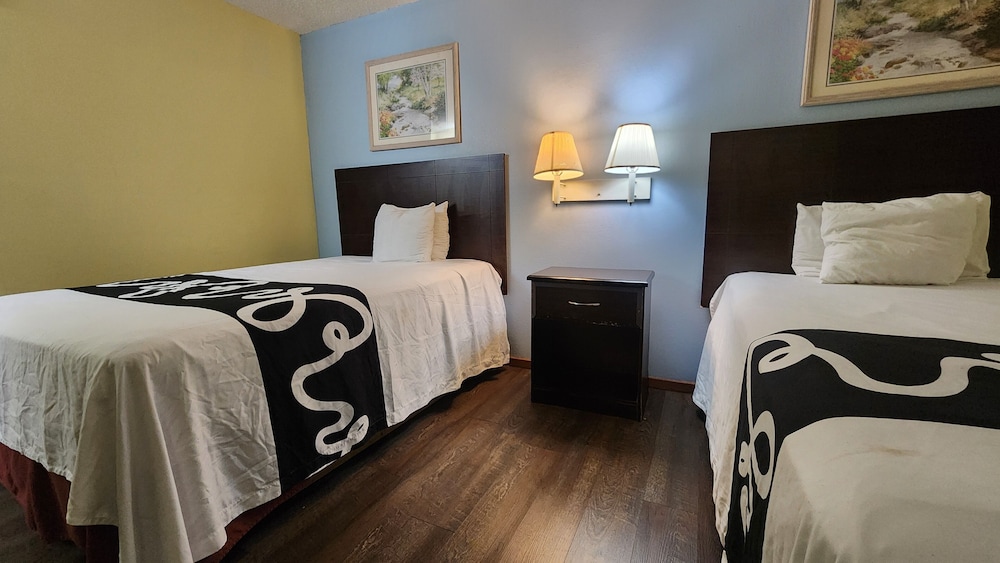 Capital O Fairway Inn - Baytown La Porte TX