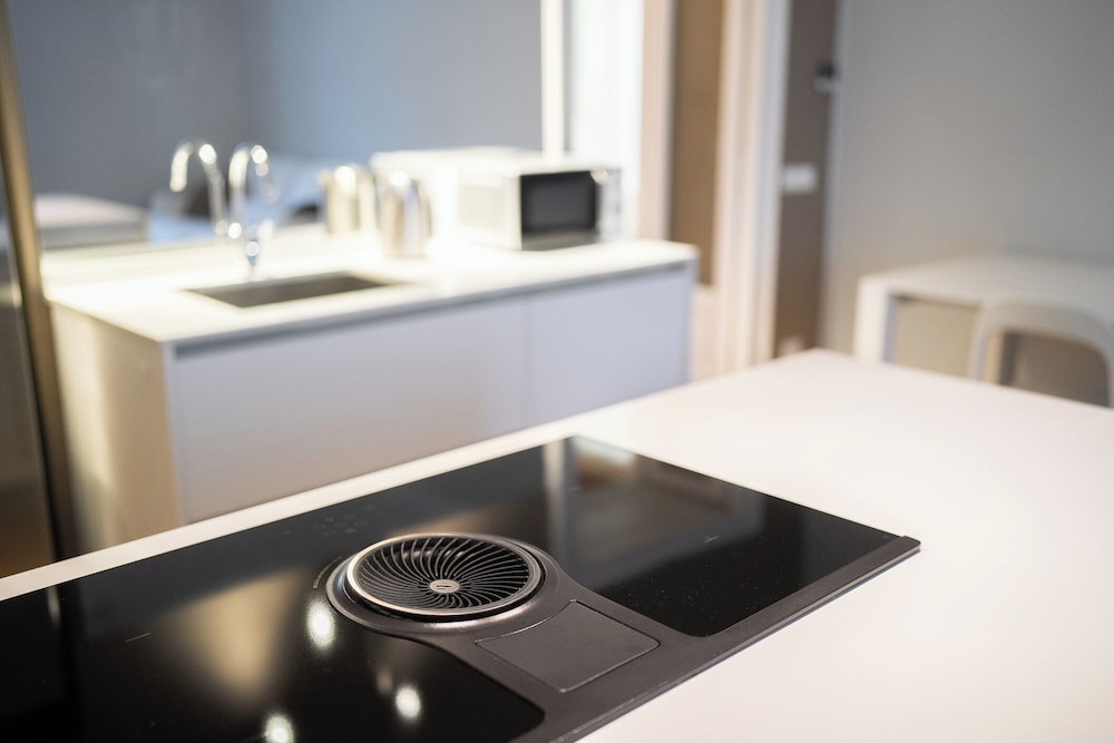 Bramante Luxury Apartments by InnStay