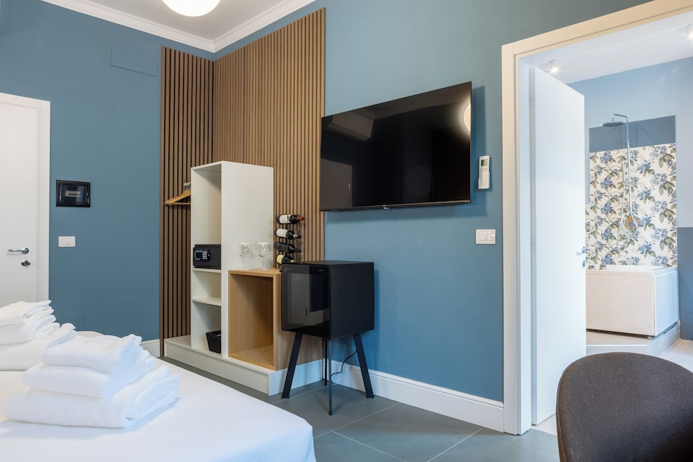 Pier Capponi 17 Room & Suites
