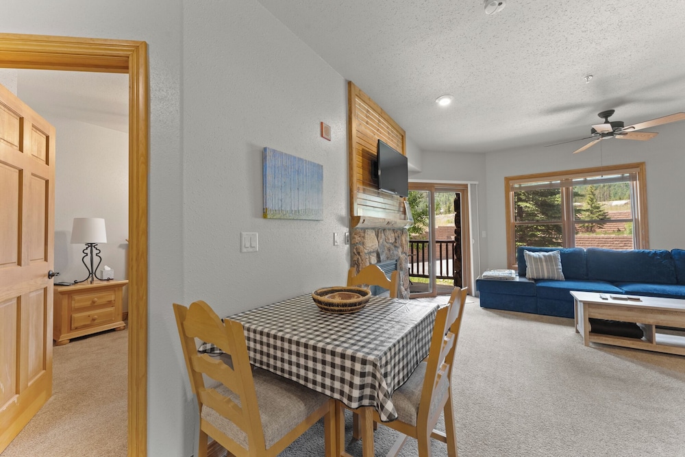 Hidden River Lodge #5942