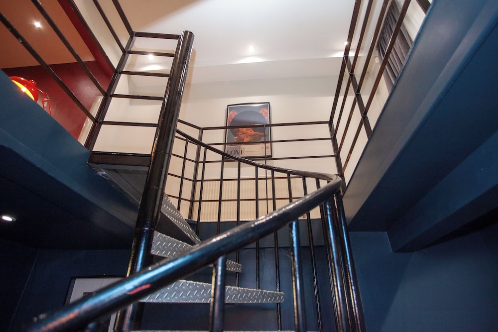 higgihaus 107 Sleeps 4 Monday - Friday