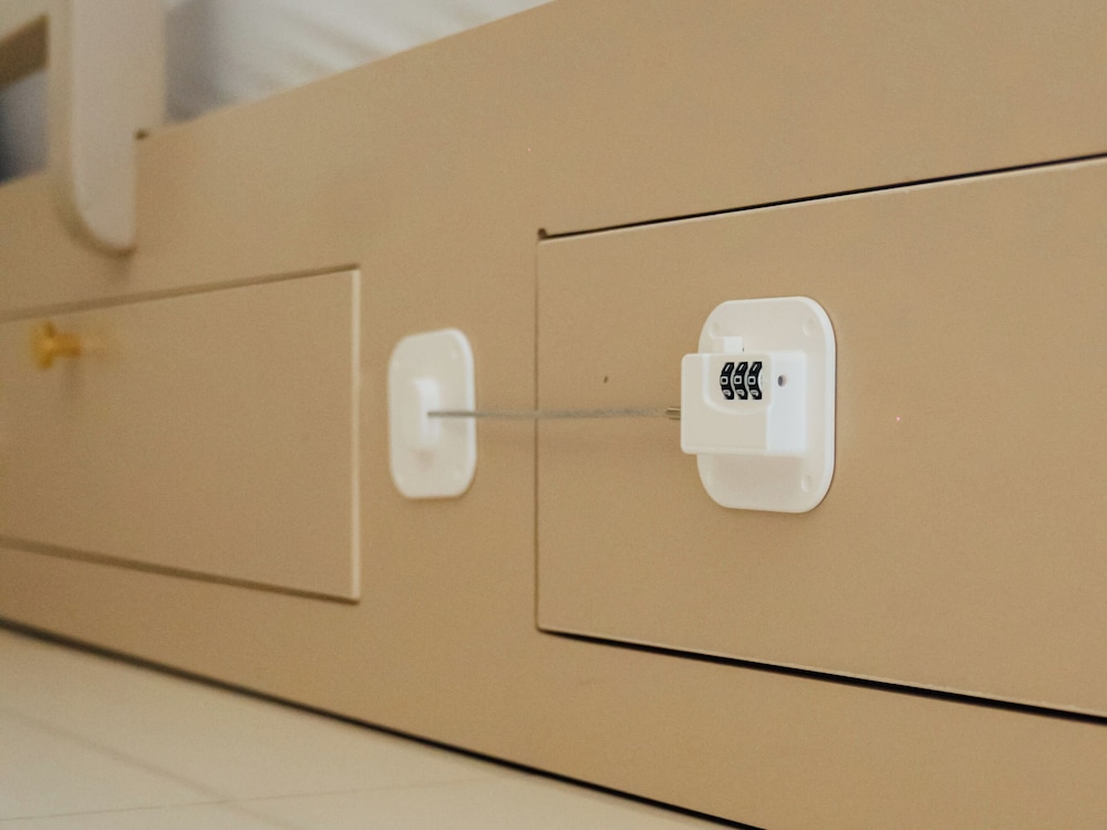 Grapeful Stay – Luxury Hostel Paramount Tower Business Bay