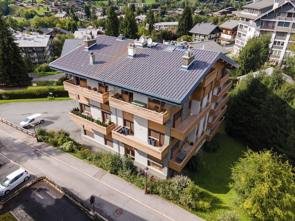 Apt Elegant With Balcony 9p/4br - Megeve Center