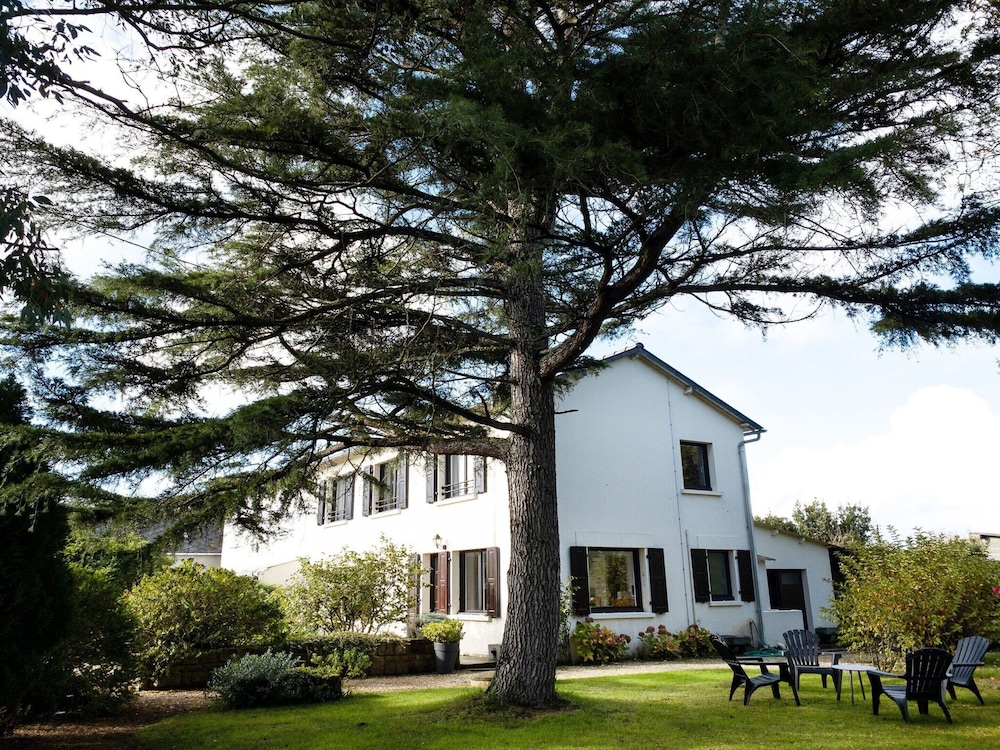 Holiday Home in Brittany Near Beaches & Trails view 5
