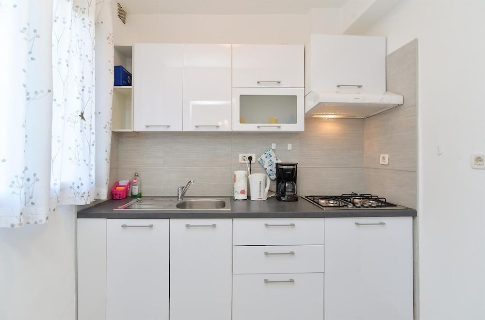 Welcoming Apartment With Garden