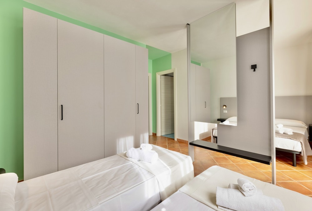 Residence with pool in Isola Rossa photo 5