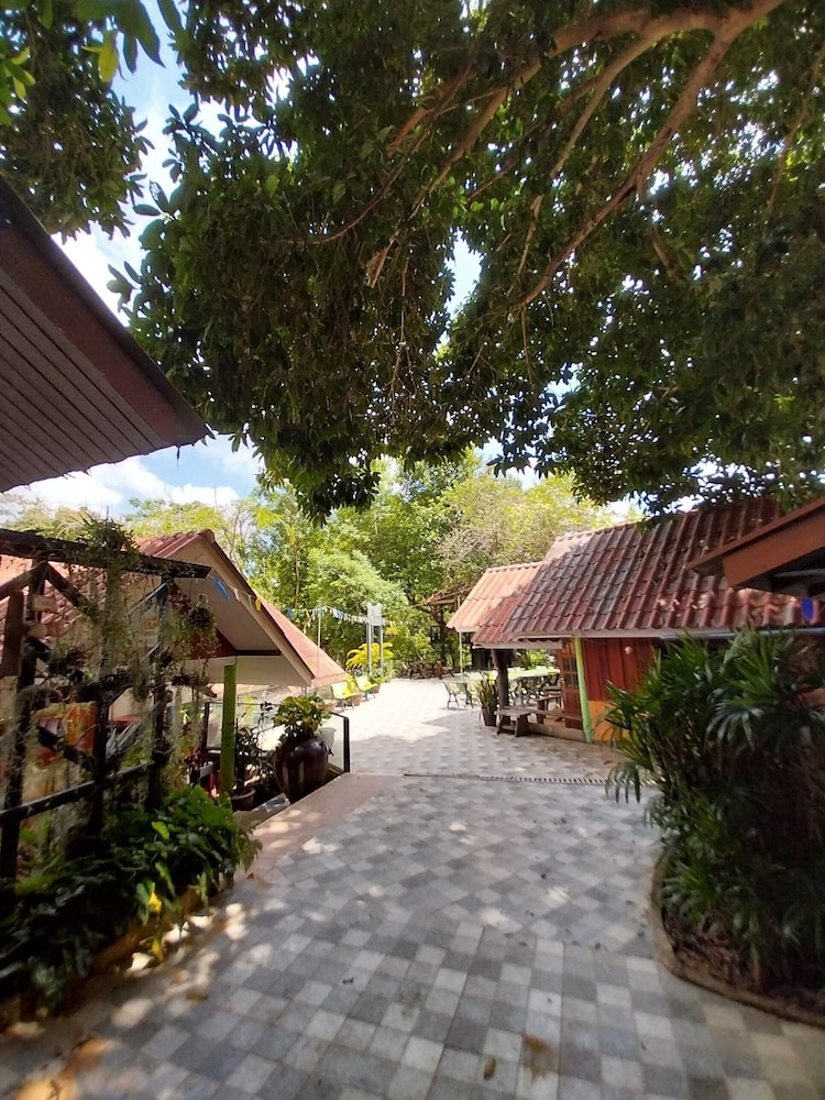 Bamboo River House Kaeng Krachan