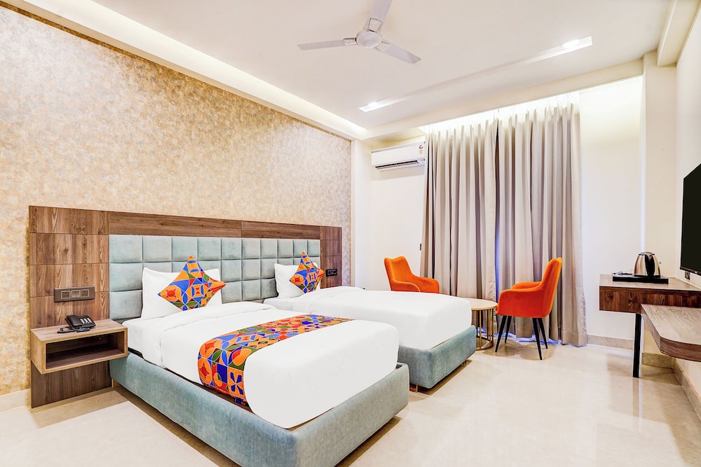 Fabhotel Amrit Luxury Inn
