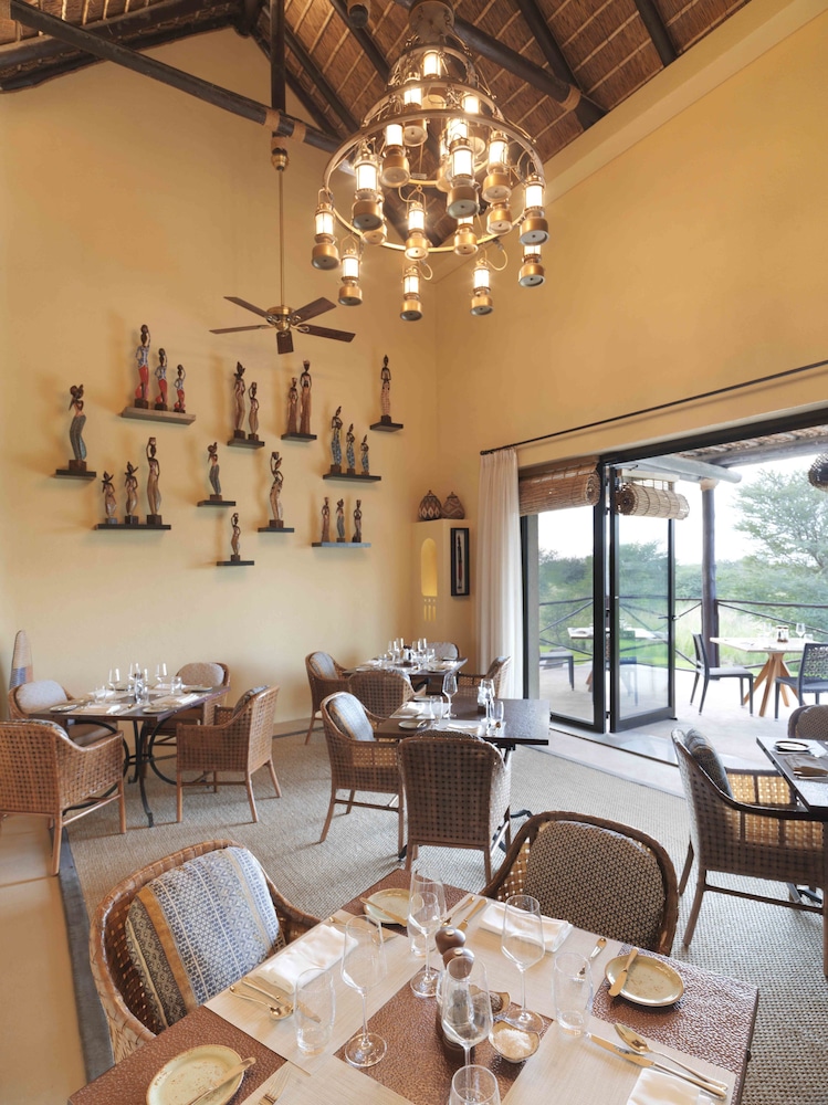 Anantara Al Sahel Villa Resort