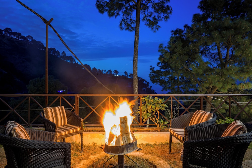 Alaya Stays Captains Nest 3 BHK Retreat With Garden & Scenic Views