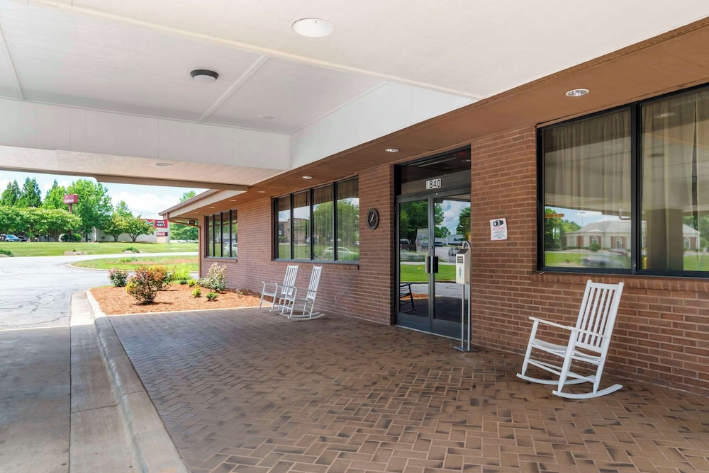 Quality Inn near Speedway
