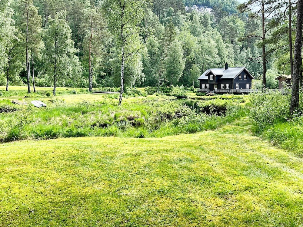 10 Person Holiday Home in Kvinesdal