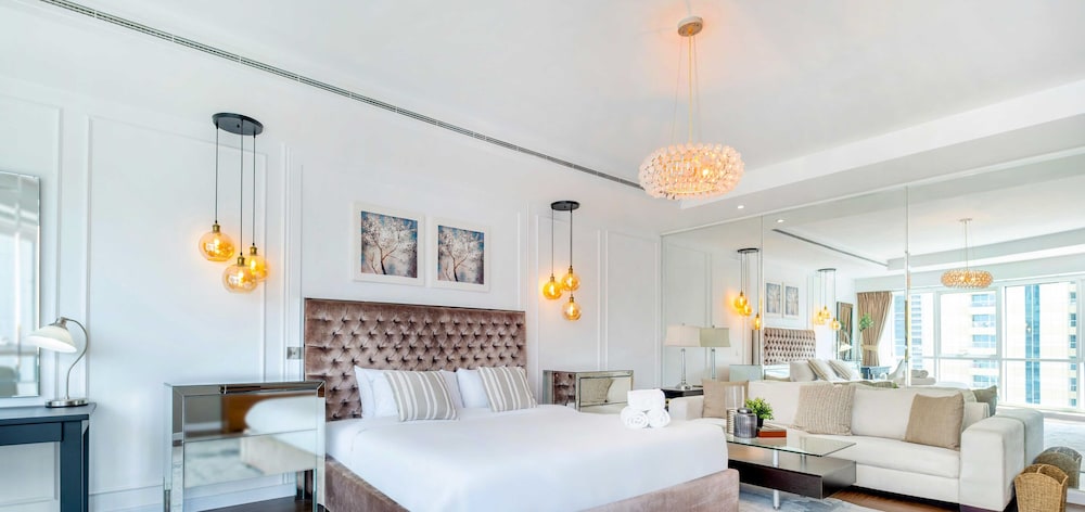 LUX The Al Seef Marina 4 bed Suite