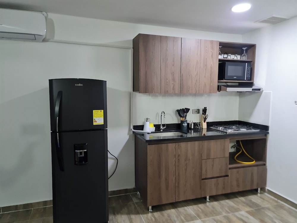 RG33 ApartaSuites