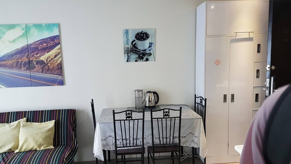 Araneta Cubao No Brown Outs 1BR Furnished Condo With Balcony Free Wifi Netflix