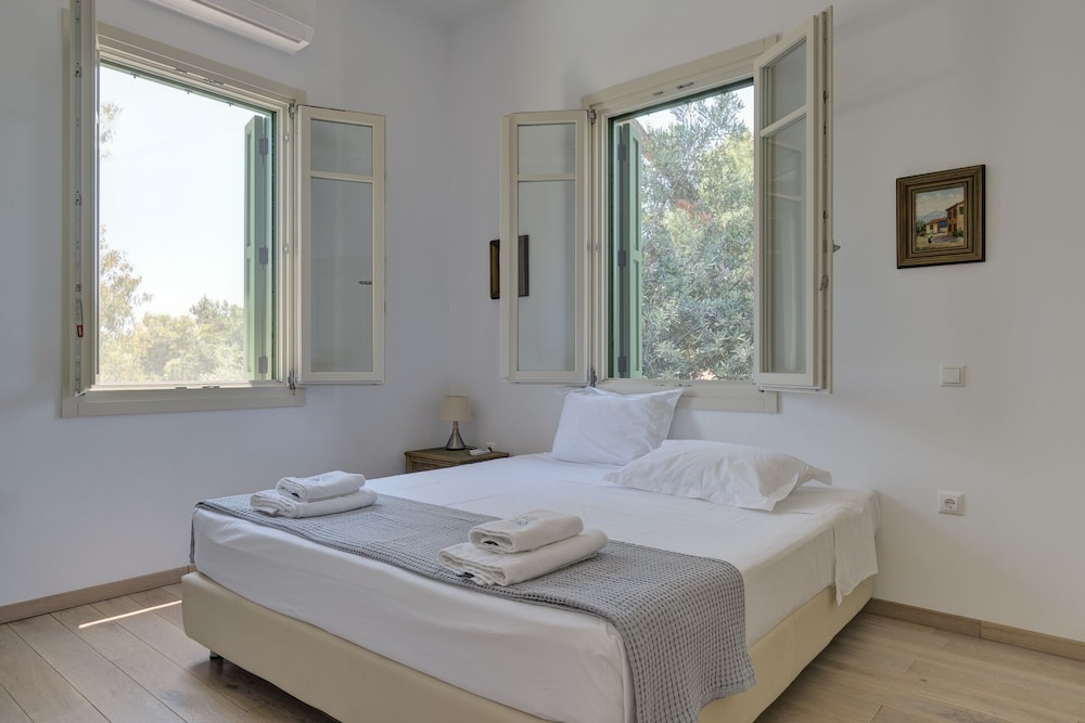 Ouzo Traditional House with private pool photo 2