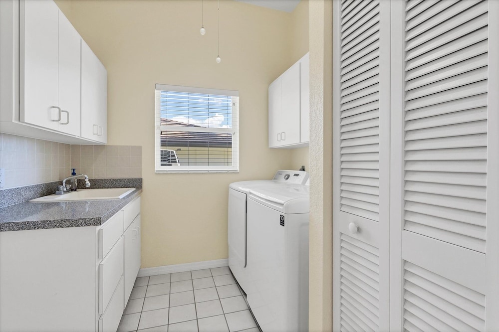 Punta Gorda Isles 3-Bedroom Private Pool Home on Canal with Dock 3 Home