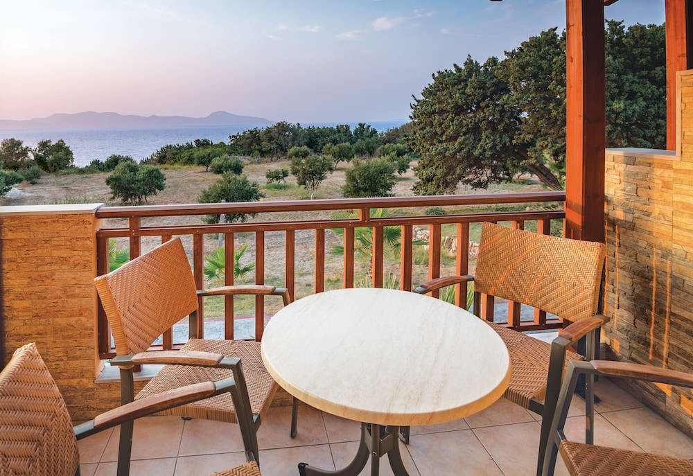 Achilleas Beach Hotel Adults Only photo 3