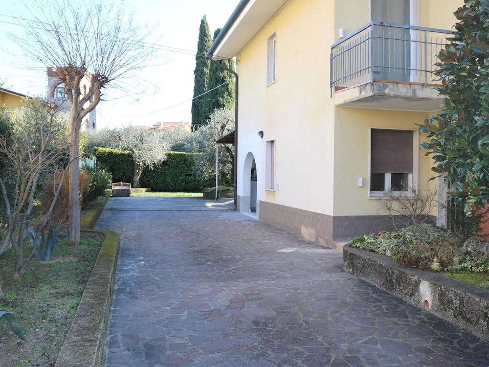 Lazise Serene Garden Escape view 2