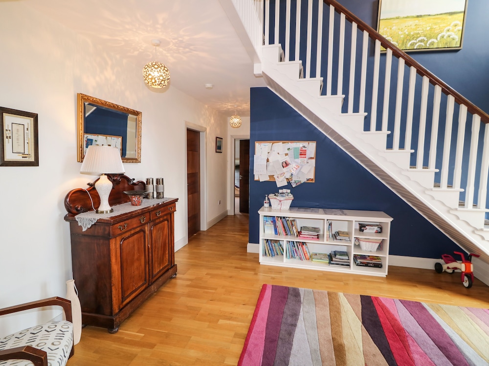 Millers Lane House view 4