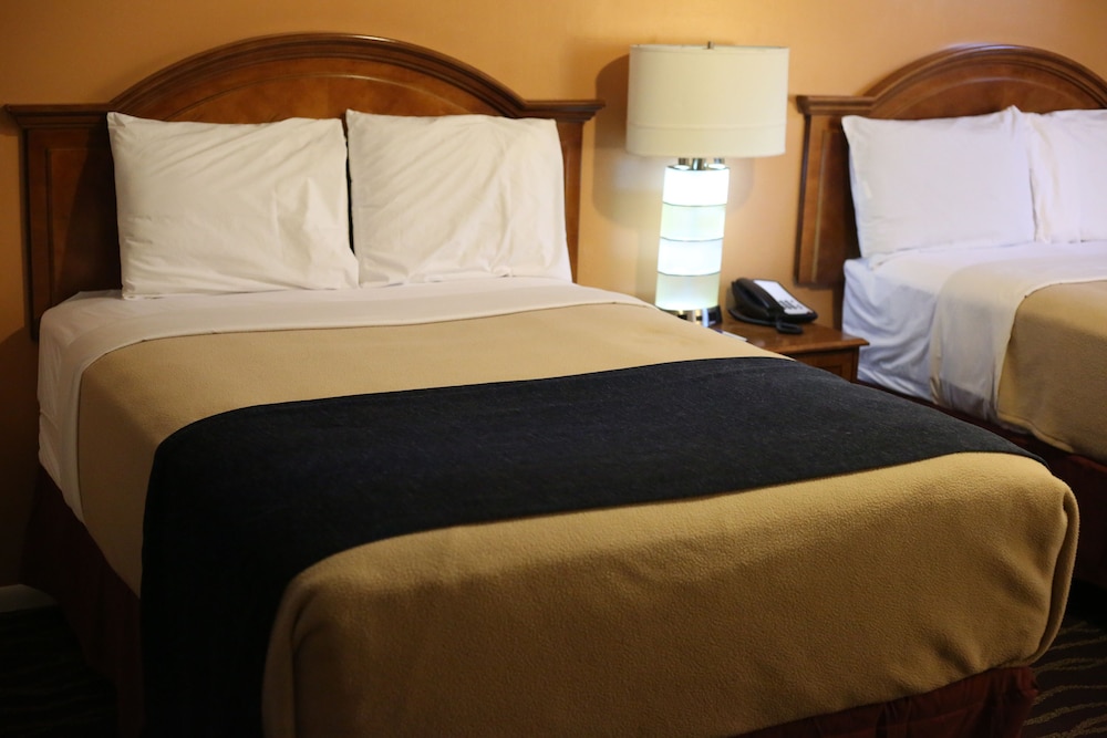 Cozy Corner Motel