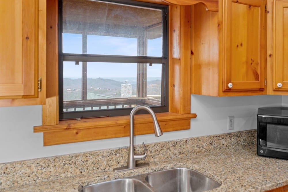 Retreat In The Smokies 3 Bedroom Home