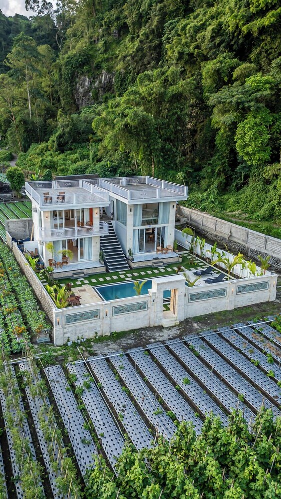 Hayana Villa