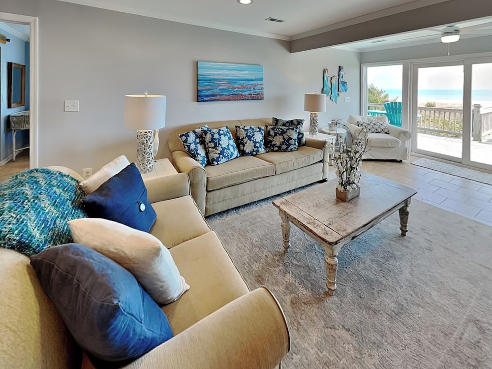 Tournesol by Topsail Realty