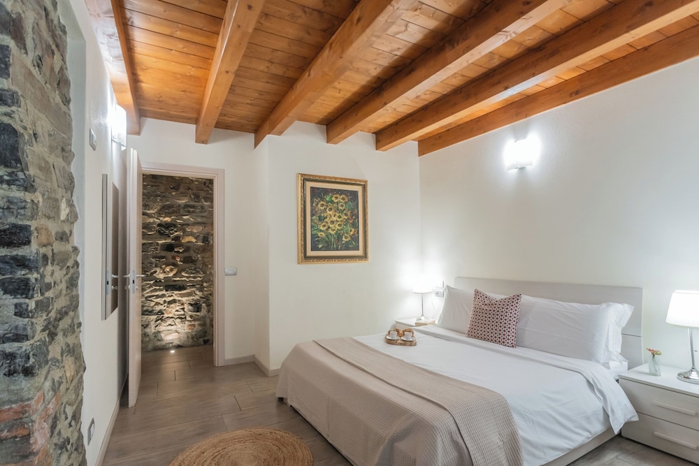 Domus in Como by Rent all Como