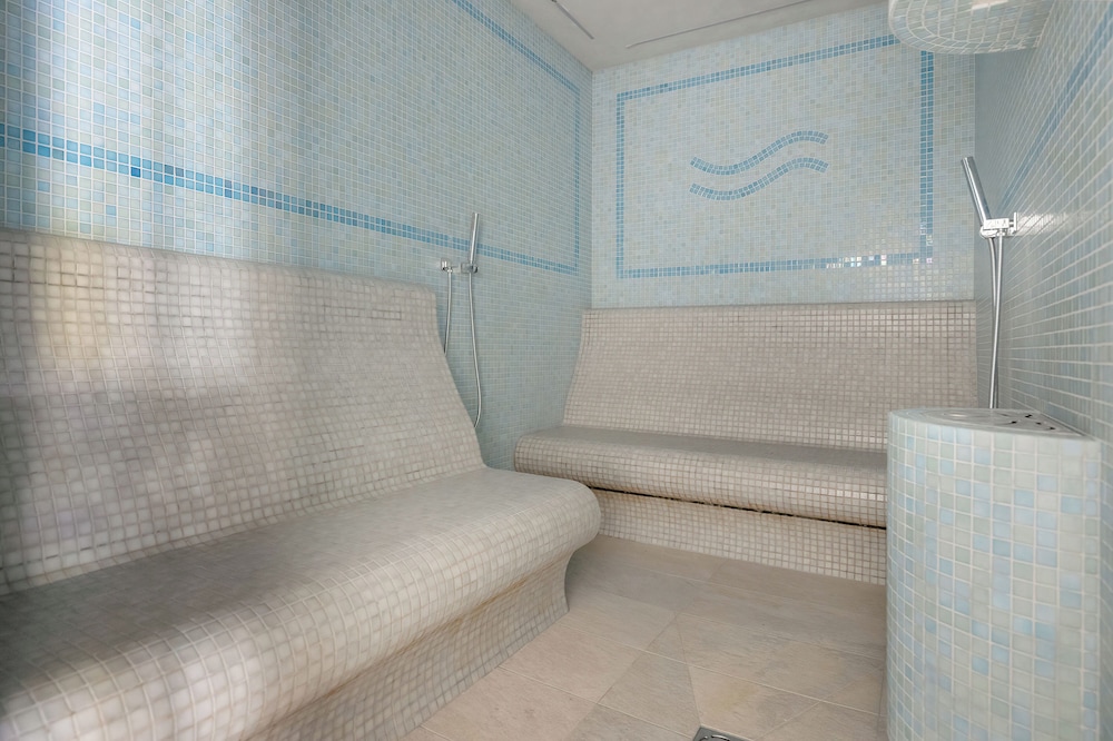 Morska Apartment With Spa by Renters