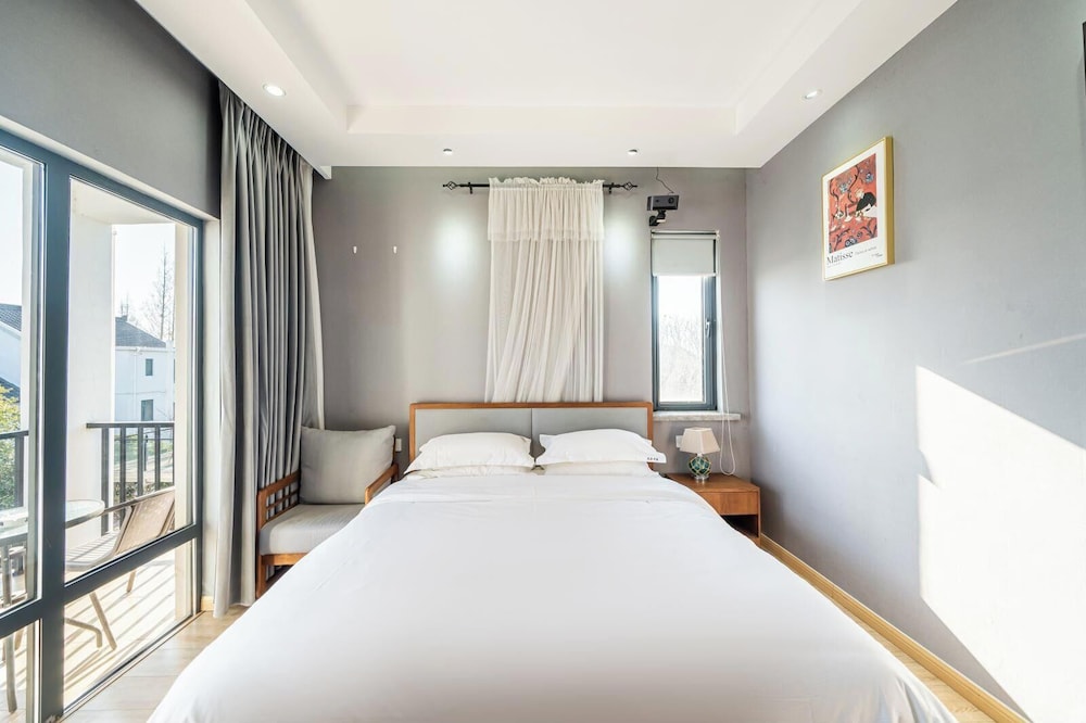 Yinshu Lunas Vila Courtyard Garden Resort Hotel (Shanghai International Tourism Resort Branch)