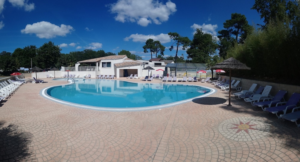 Camping Les Pins de Sel view 5