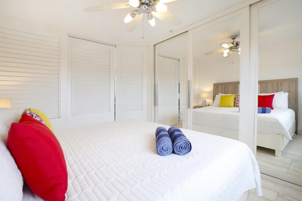 La Casa Calypso in Arco Iris 3BR PH Private Pool view 4