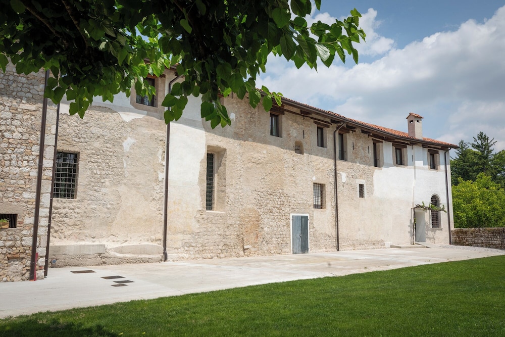 Castello di Porcìa - Residence