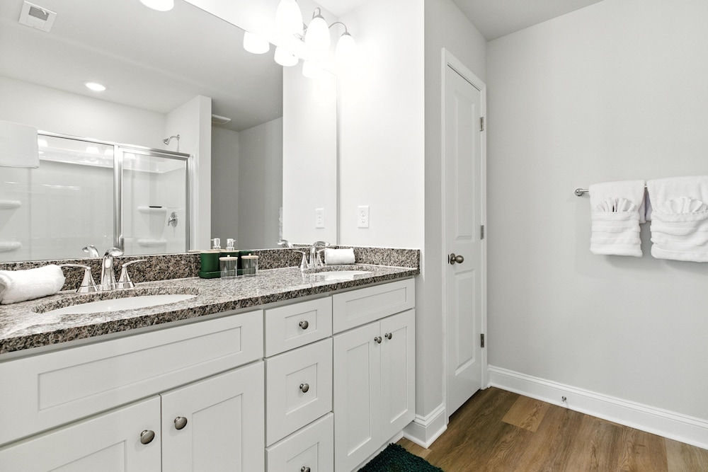 Charming Easley Retreat With Private Yard 3 Bedroom Townhouse