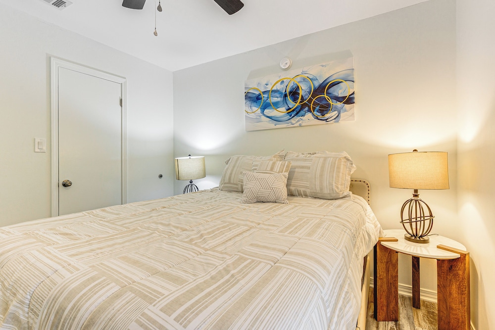 2 Mi to Bay + Beaches: Home w/ Gazebo in Daphne