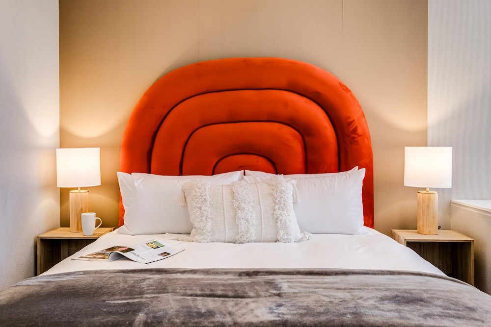 Trendy 1bed Modern Apt Cape Town City Suite 1601