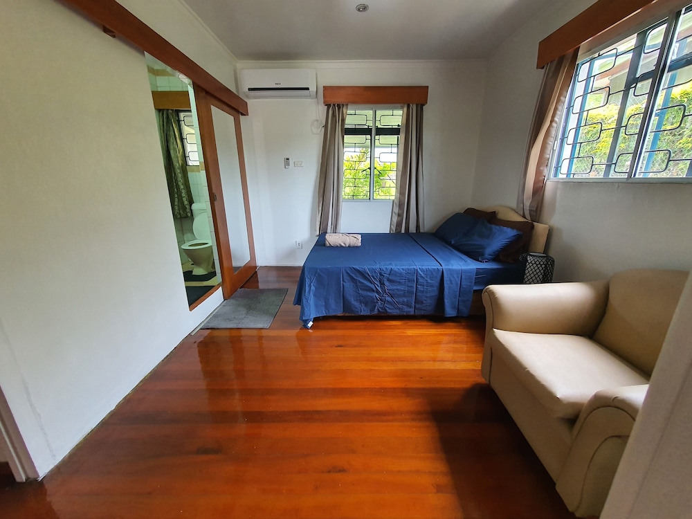 Axis Apartments