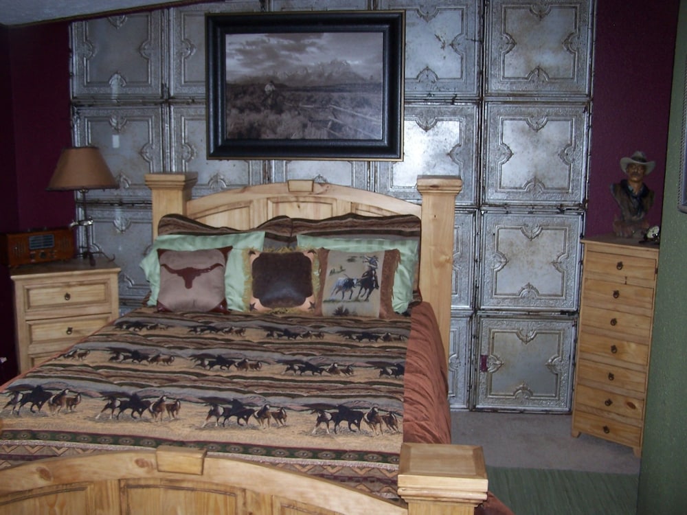 Trail Boss Cabin