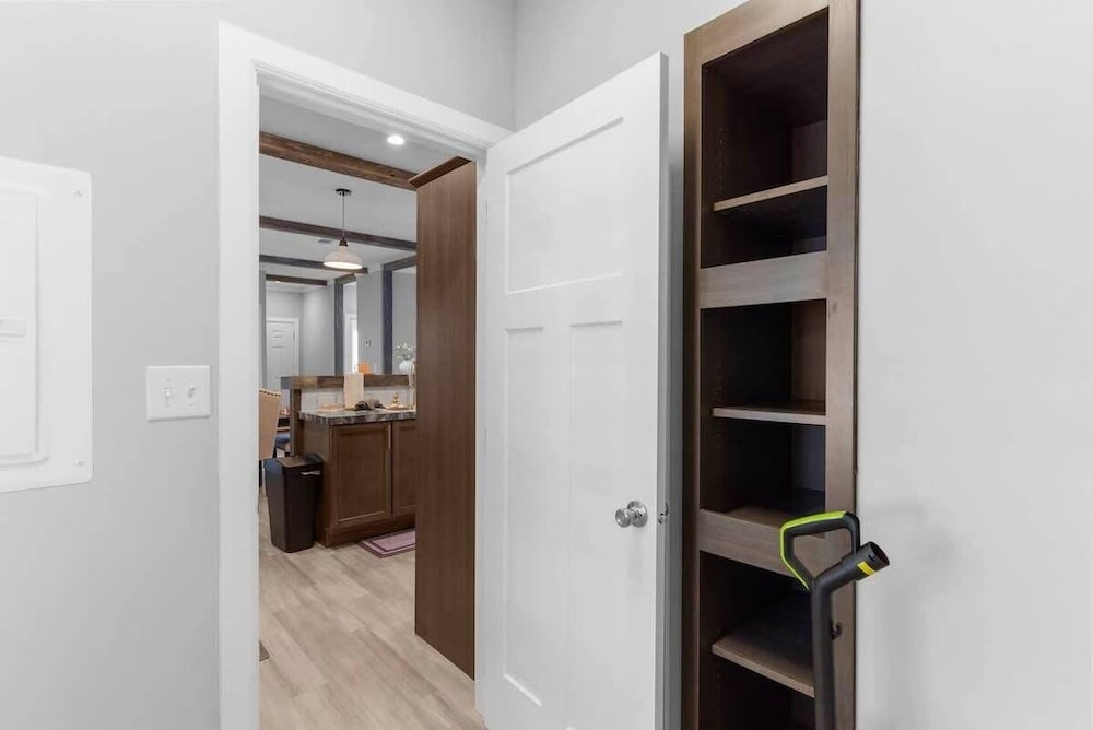Comfy 2 Bedroom Home, Dade City!
