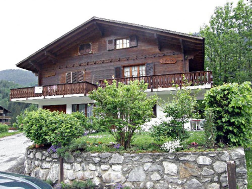Photo 9