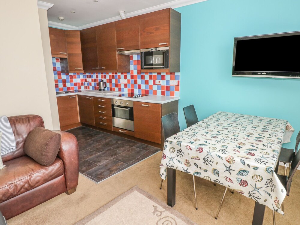 Apartment 2 view 4