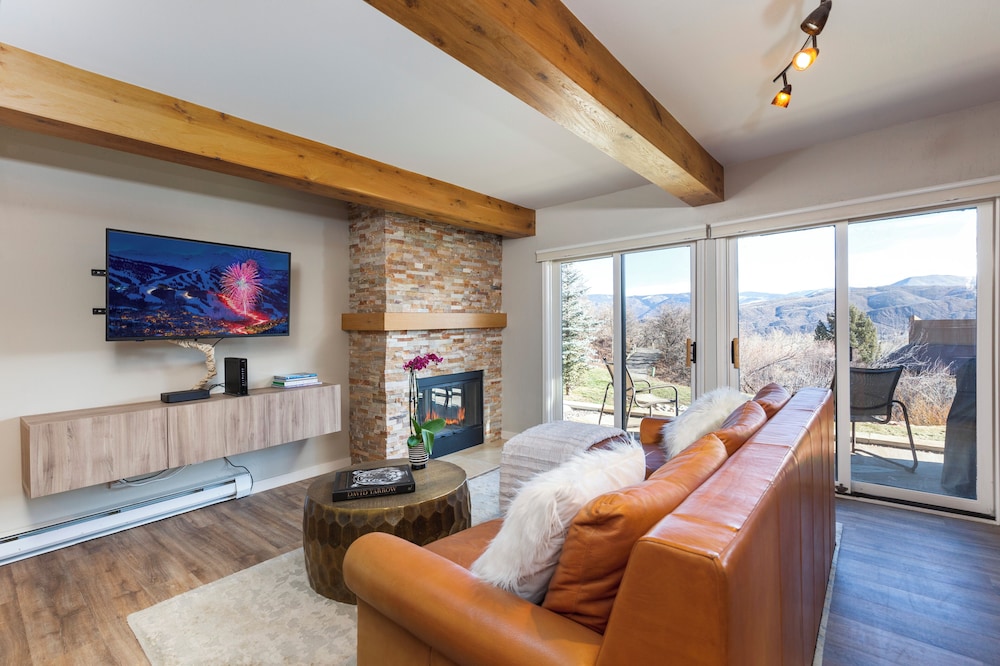 Snowmass Mountain by Snowmass Vacations