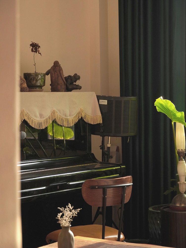 Pha Boutique House