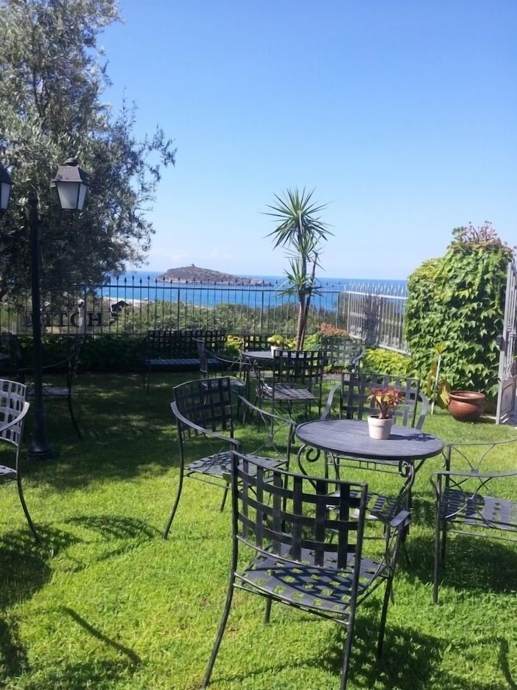 Hotel Villa Cerelis
