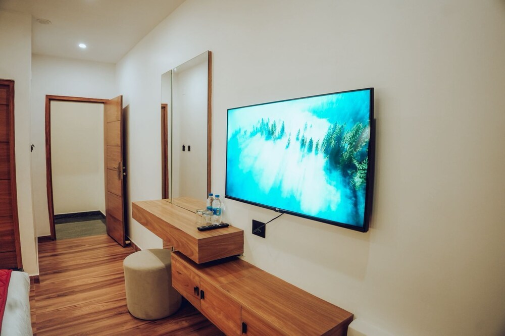 ZAAD SUITE