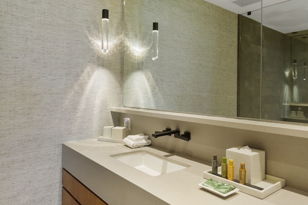 One Empire Pass at Deer Valley Resort - Three Bedroom Residence #402 3 Condo